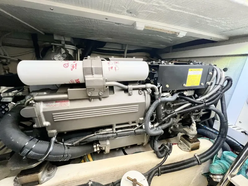 Slide: The Image of Sabre 38 Hard Top Express 2006 - 5952549