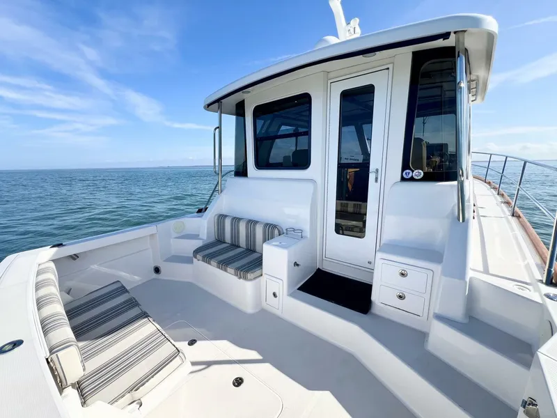 Slide: The Image of Sabre 38 Hard Top Express 2006 - 5952572