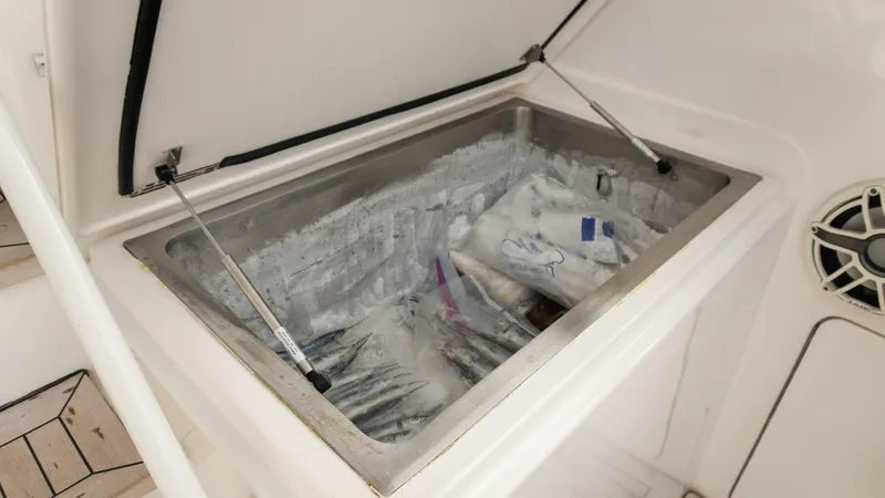 Slide: The Image of Bertram 67 - Chill 'N - 2003 Bertram 67 Convertible - Chill 'N - 5956022