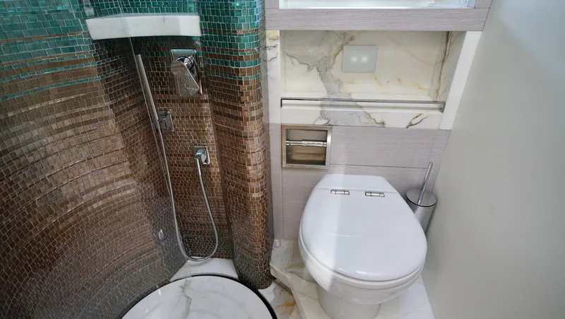 Slide: The Image of Uniesse HTC5P 2024 - 5953003