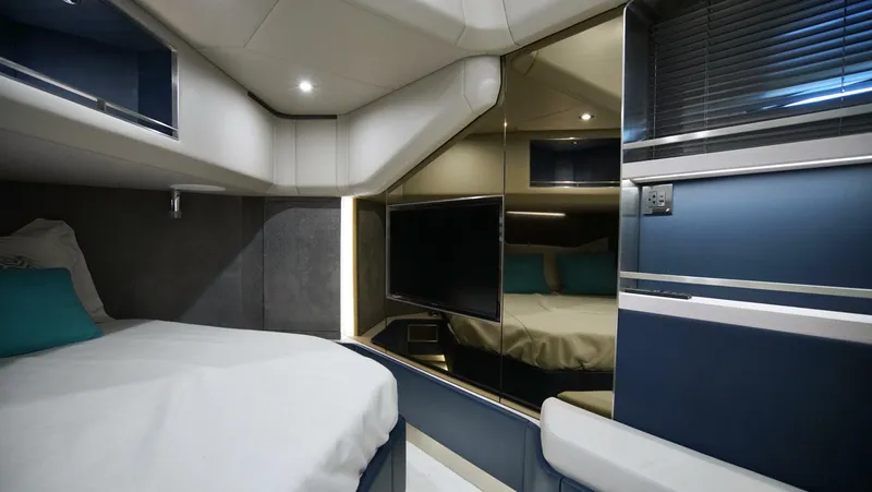 Slide: The Image of Uniesse HTC5P 2024 - 5953013