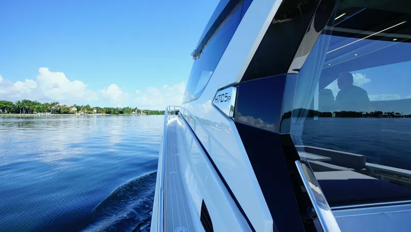 Slide: The Image of Uniesse HTC5P 2024 - 5953043