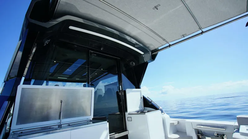 Slide: The Image of Uniesse HTC5P 2024 - 5953048