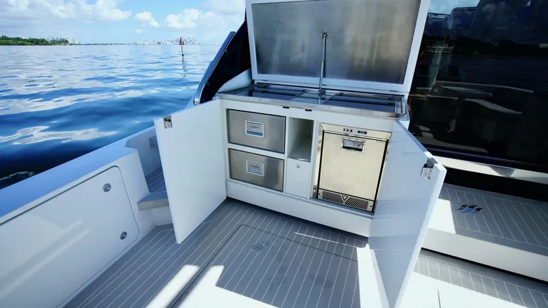 Slide: The Image of Uniesse HTC5P 2024 - 5953049