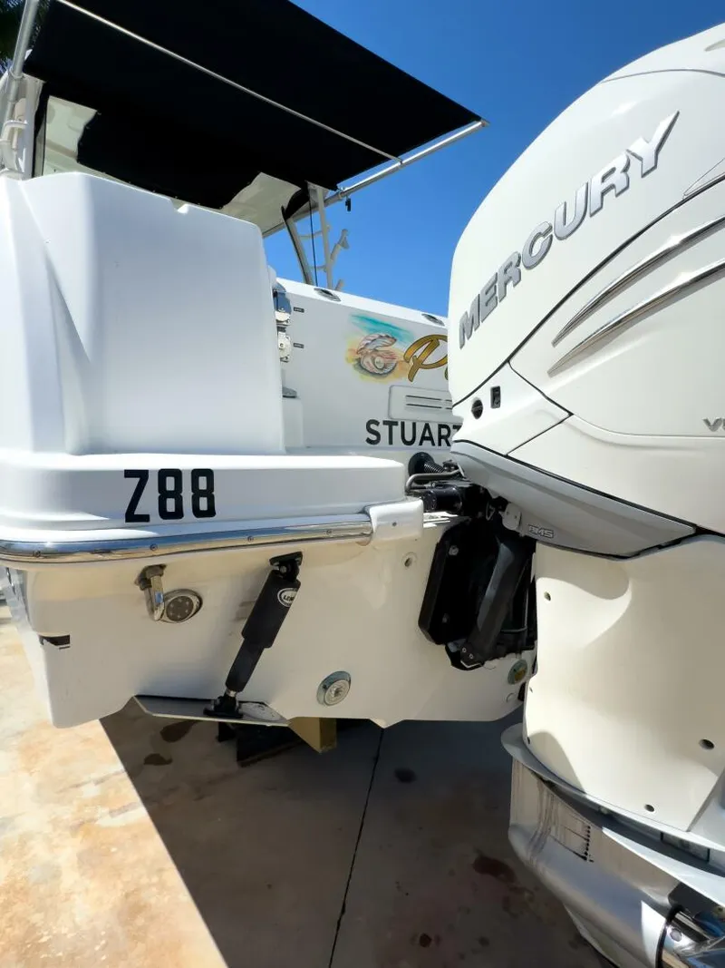 Slide: The Image of Boston Whaler 315 Conquest 2018 - 5953459