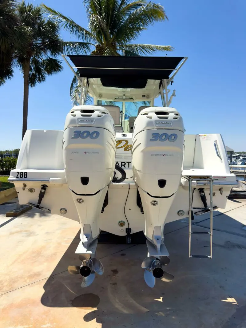 Slide: The Image of Boston Whaler 315 Conquest 2018 - 5953458