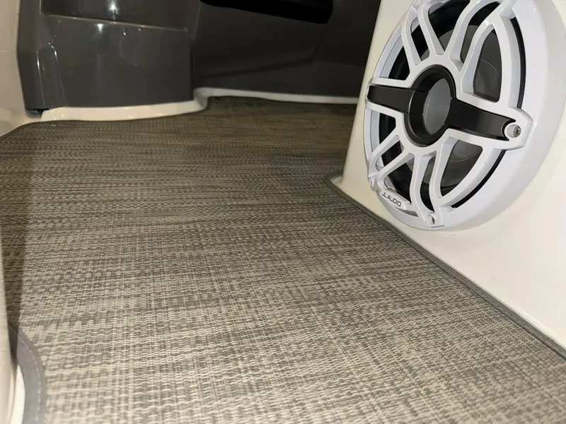 Slide: The Image of Cruisers 420 Express 2005 - 5953547