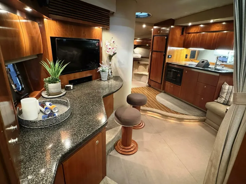 Slide: The Image of Cruisers Yachts 420 Express 2005 - 5953568