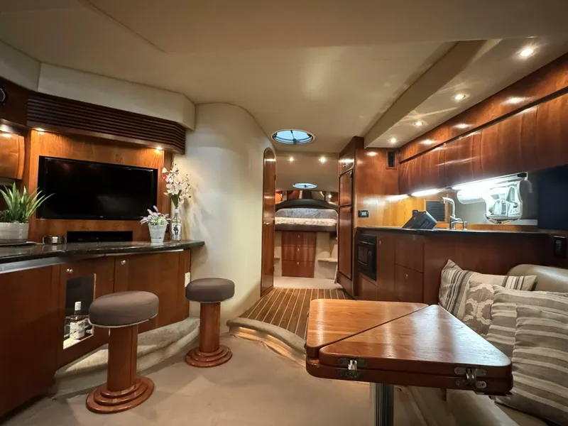 Slide: The Image of Cruisers Yachts 420 Express 2005 - 5953576