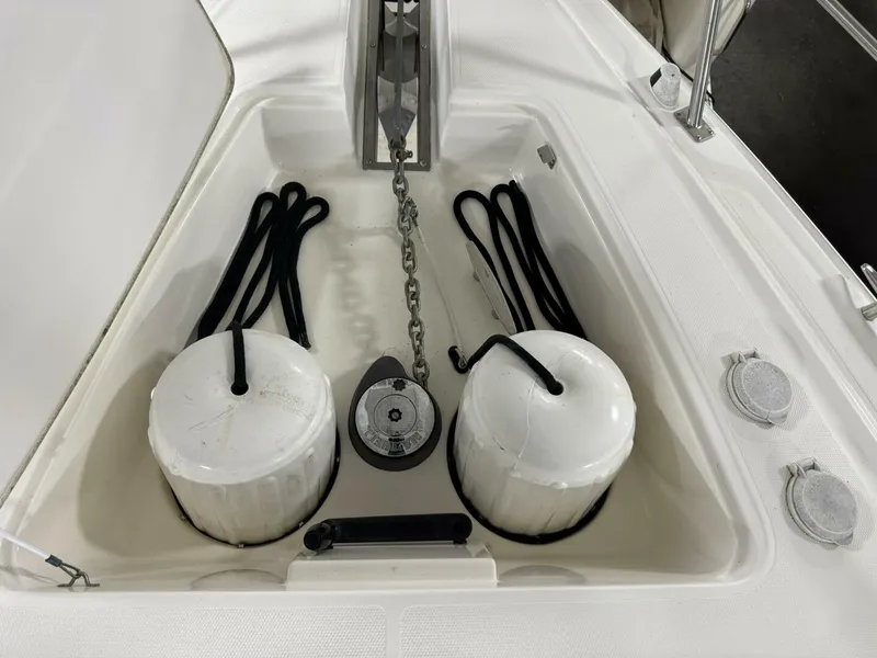 Slide: The Image of Cruisers Yachts 420 Express 2005 - 5953582