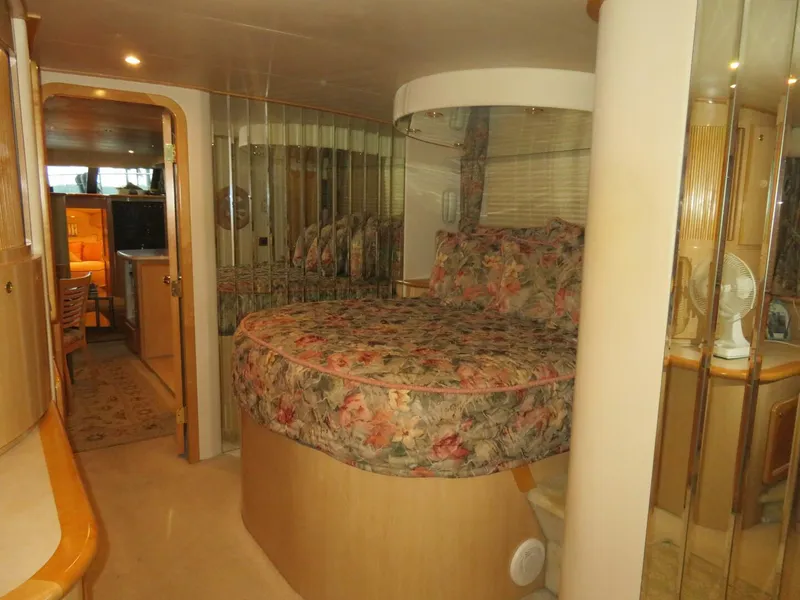 Slide: The Image of Bluewater 5800 2000 - 5953772