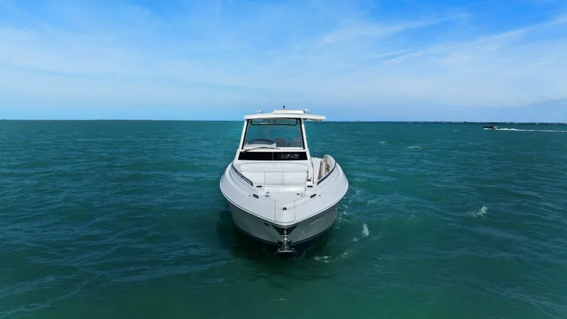 Slide: The Image of Regal 33 SAV 2020 - 5953890