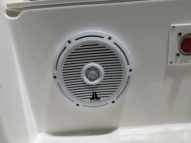 Slide: The Image of Everglades 230 Center Console 2016 - 5955287