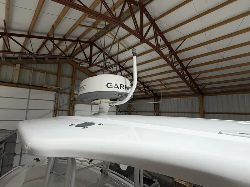 Slide: The Image of Everglades 230 Center Console 2016 - 5955329