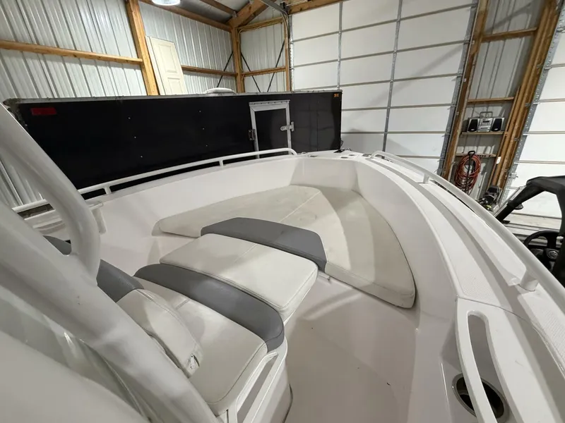 Slide: The Image of Everglades 230 Center Console 2016 - 5955344