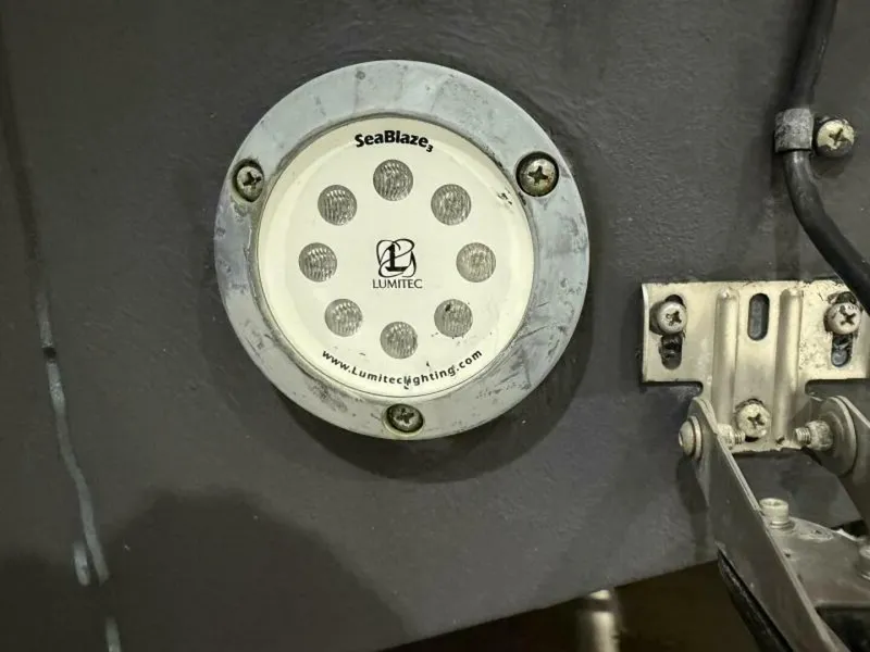 Slide: The Image of Everglades 230 Center Console 2016 - 5955286