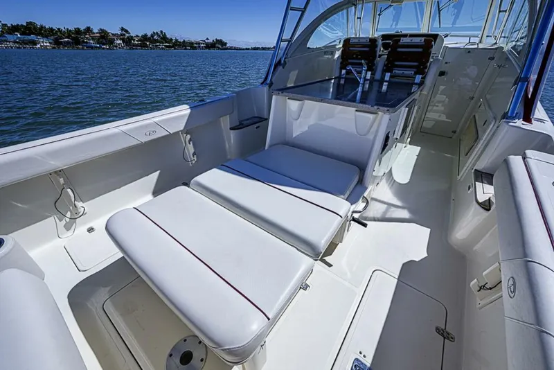 Slide: The Image of Pursuit 34 2006 - 5955017