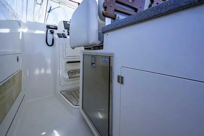 Slide: The Image of Pursuit 34 2006 - 5955025