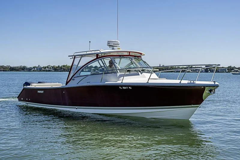 Slide: The Image of Pursuit 34 2006 - 5955027