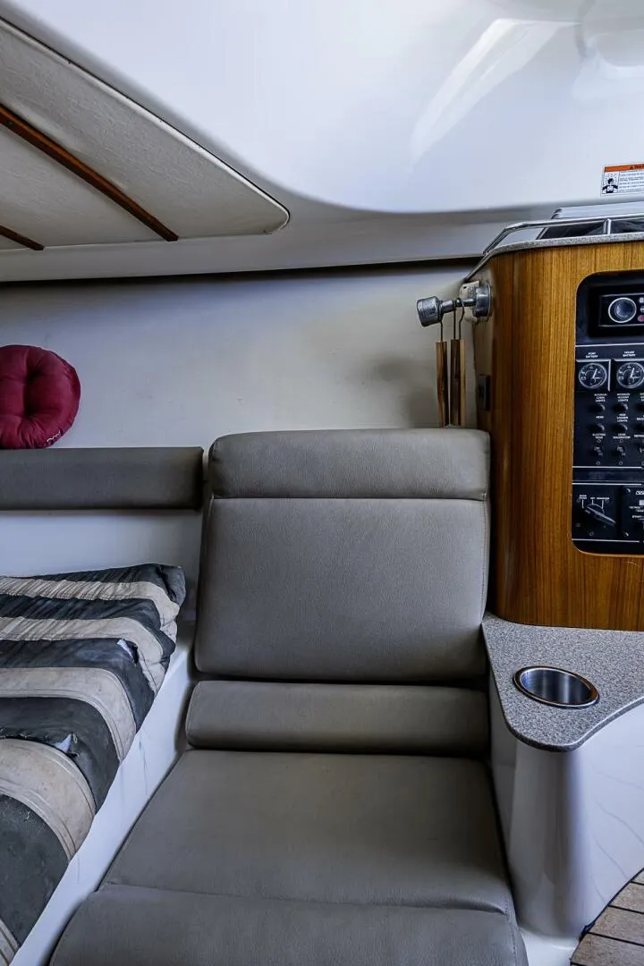 Slide: The Image of Pursuit 34 2006 - 5954999