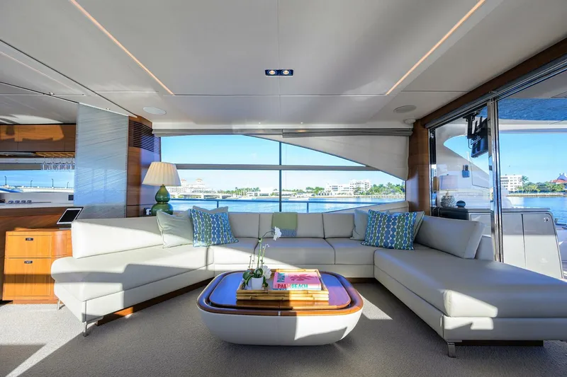 Slide: The Image of Princess Y78 - Janie II - Salon 2021 Princess Y78 - Janie II - 5955621