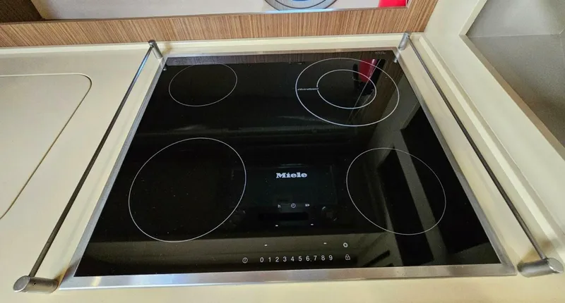 Slide: The Image of Azimut Atlantis 50 2015 - 5955608