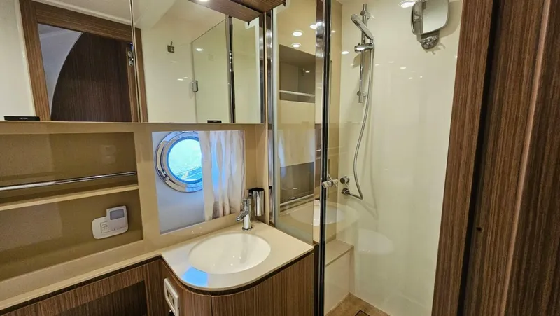 Slide: The Image of Azimut Atlantis 50 2015 - 5955610