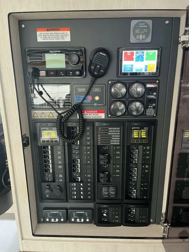 Slide: The Image of Leopard 45 2020 - 5956457