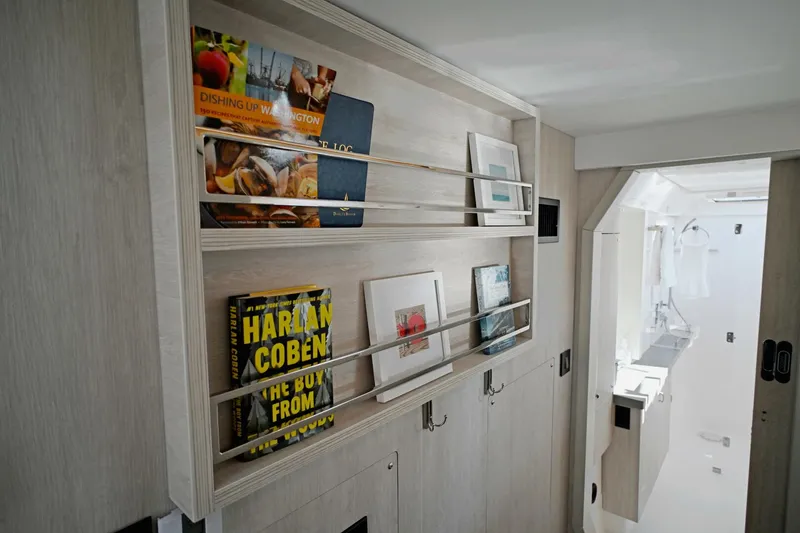 Slide: The Image of Leopard 45 2020 - 5956079