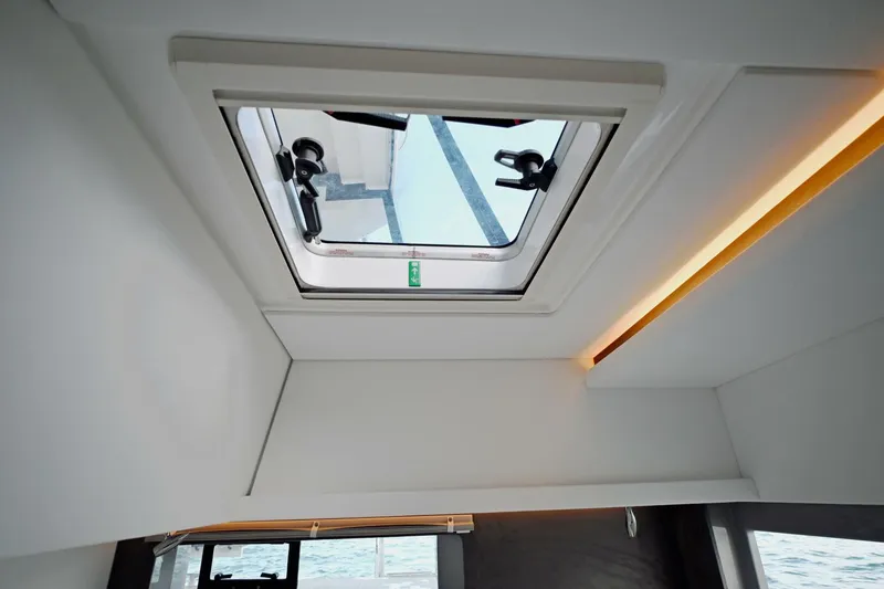 Slide: The Image of Leopard 45 2020 - 5956091