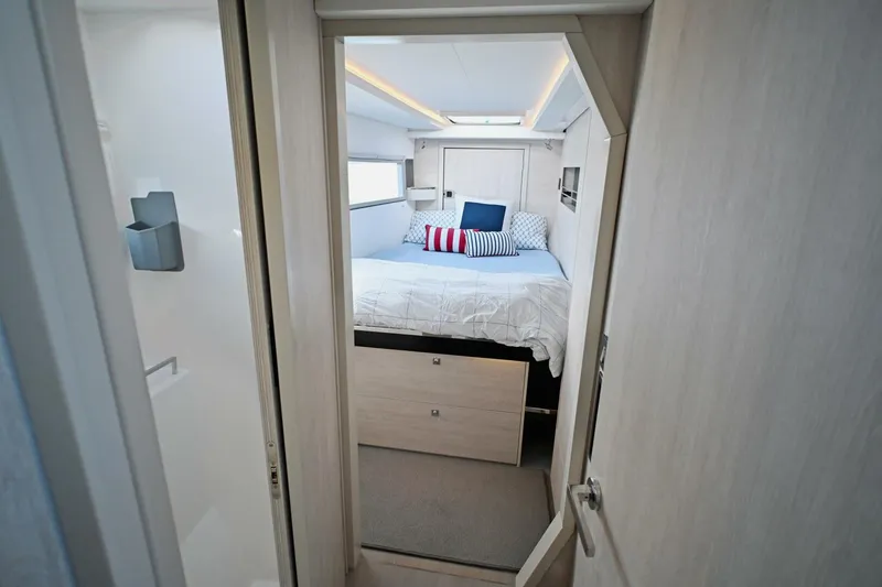 Slide: The Image of Leopard 45 2020 - 5956095