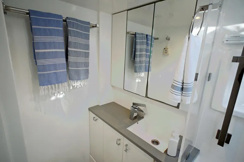 Slide: The Image of Leopard 45 2020 - 5956100