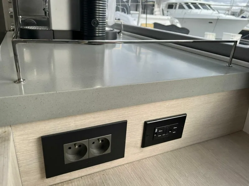 Slide: The Image of Leopard 45 2020 - 5956161