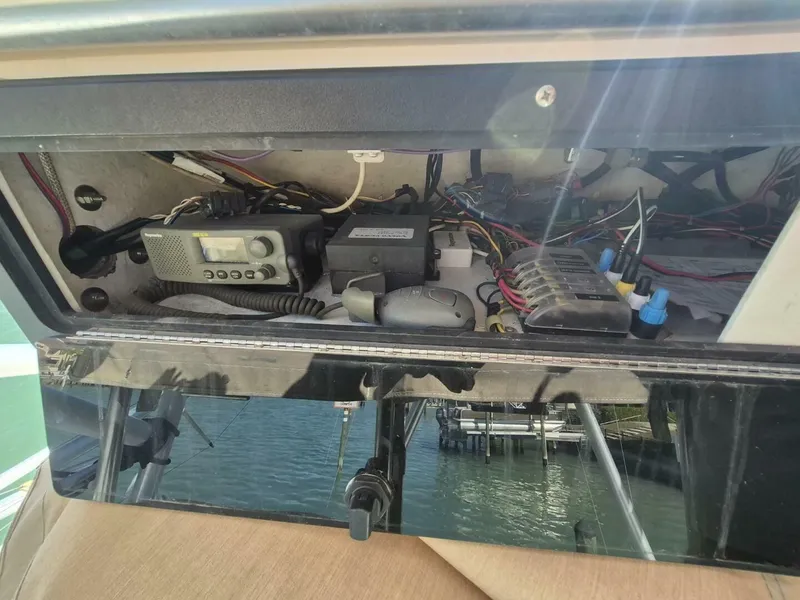 Slide: The Image of Riviera 4000 Offshore 2004 - 5959388