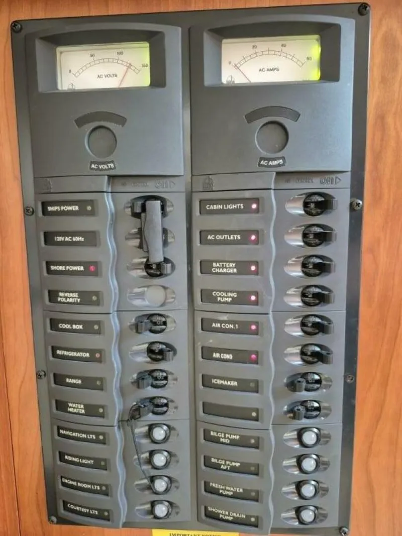 Slide: The Image of Riviera 4000 Offshore 2004 - 5959430