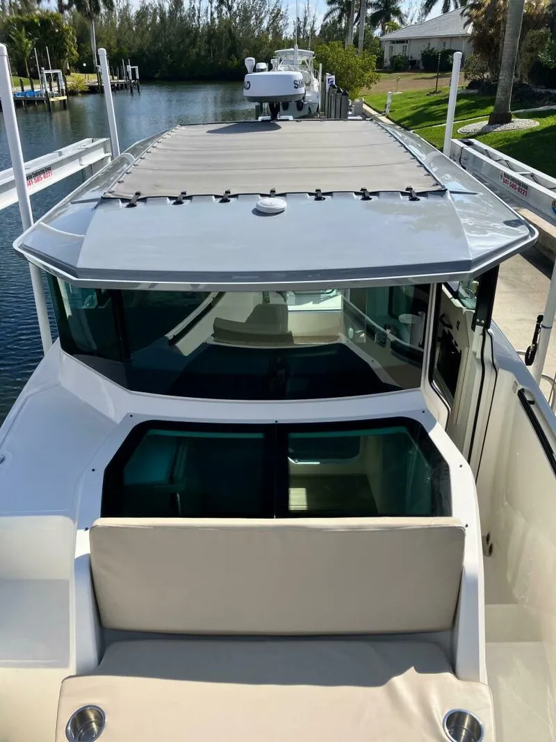 Slide: The Image of Saxdor 320 GTC 2025 - 5956542