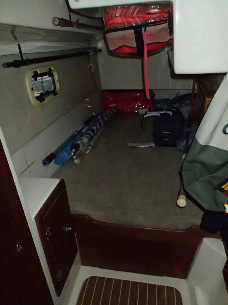 Slide: The Image of berth 1 - 5957280