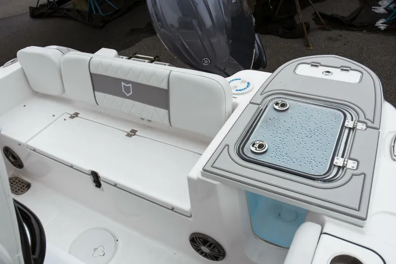 Slide: The Image of Sea Fox 228 Commander 2026 - 5957311