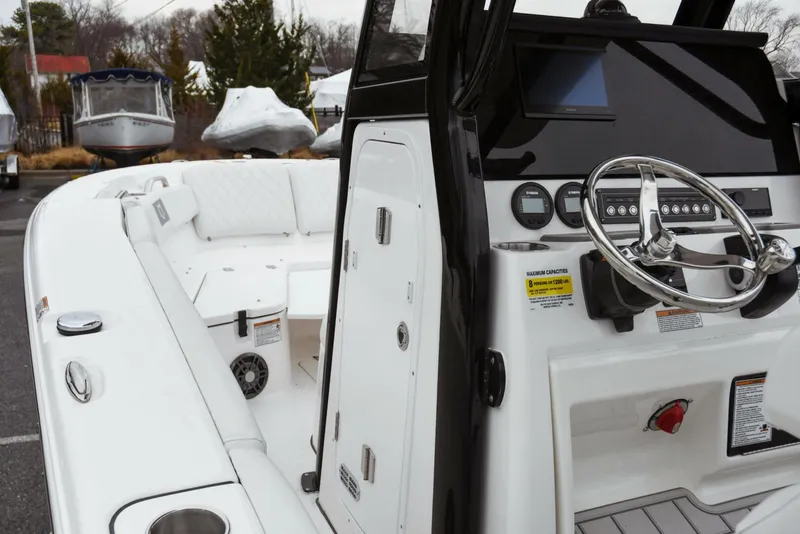 Slide: The Image of Sea Fox 228 Commander 2026 - 5957310