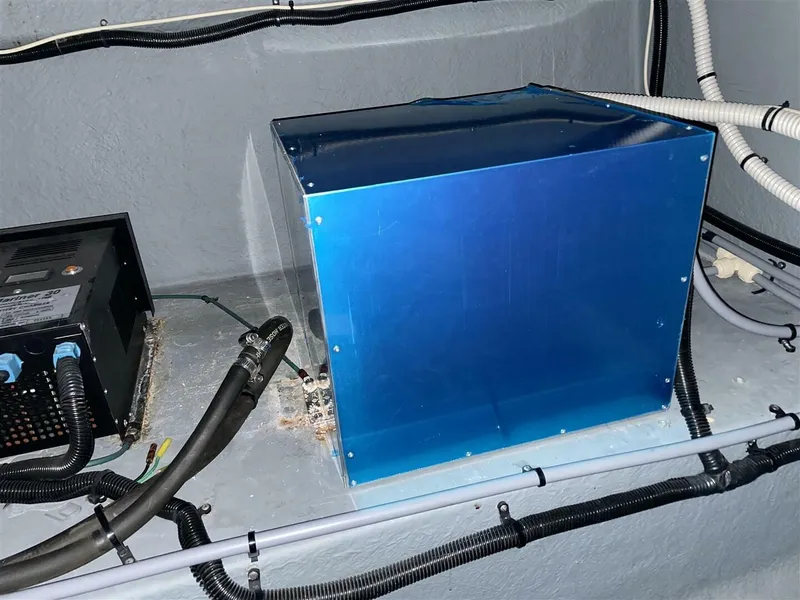 Slide: The Image of Sea Ray 300 Weekender 1993 - 5957646