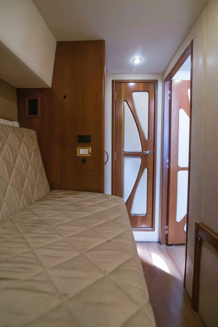 Slide: The Image of Silverton 52 - Immersed -  2009 Silverton 52 Ovation - Immersed - 5957605