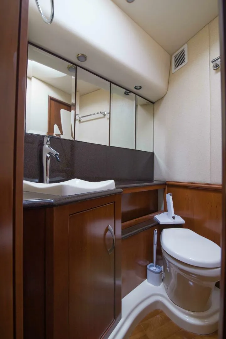 Slide: The Image of Silverton 52 - Immersed -  2009 Silverton 52 Ovation - Immersed - 5957618