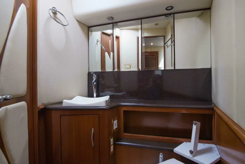 Slide: The Image of Silverton 52 - Immersed -  2009 Silverton 52 Ovation - Immersed - 5957615