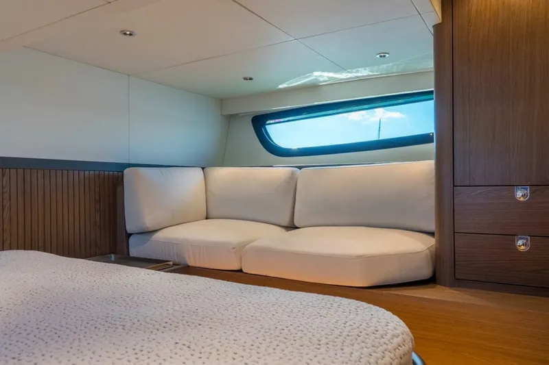 Slide: The Image of ECLIPSE 505 Shadow - 2026 ECLIPSE 505 Shadow - 5958421