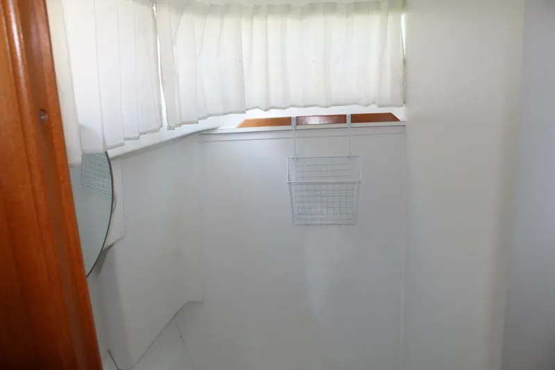 Slide: The Image of Lagoon 43 Power Cat 2004 - 5958241