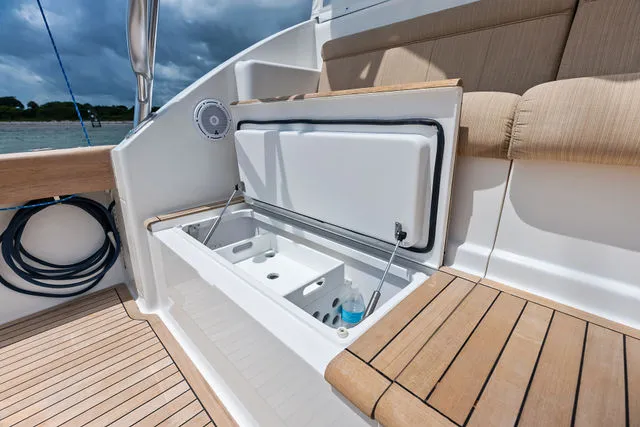 Slide: The Image of Viking 52 Sport Coupe 2010 - 79