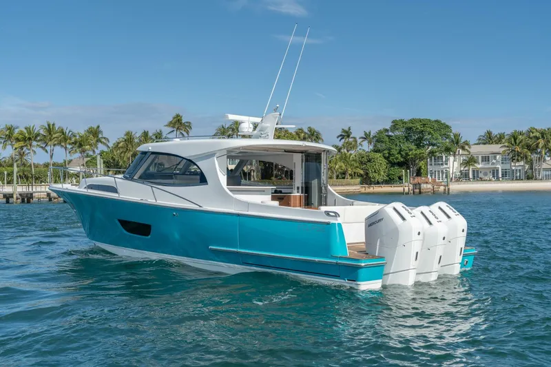 Slide: The Image of ECLIPSE 505 Shadow -  2025 ECLIPSE 505 Shadow  - 5959006