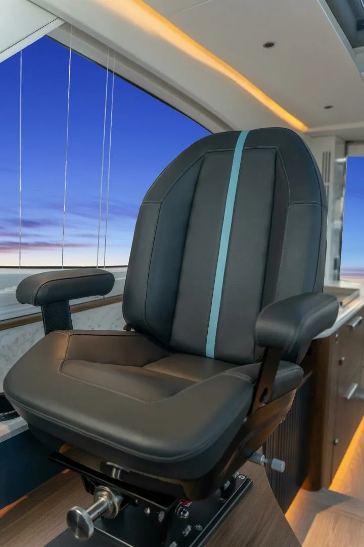 Slide: The Image of ECLIPSE 505 Shadow - 2025 ECLIPSE 505 Shadow - 7653107