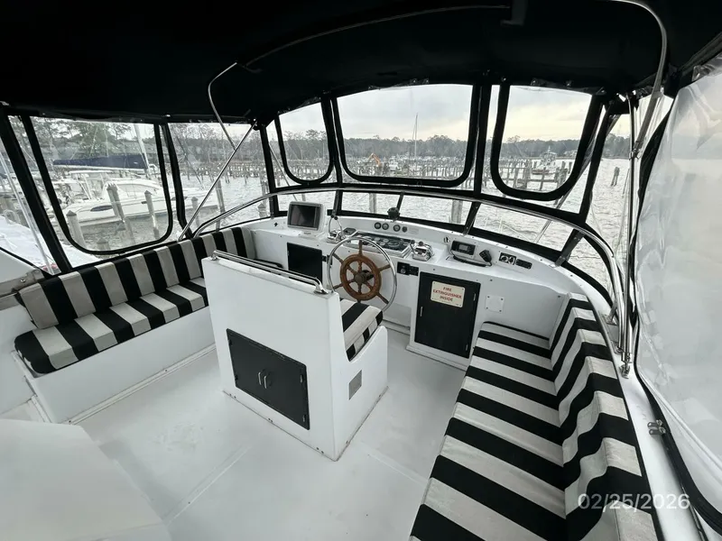 Slide: The Image of 42' Jefferson flybridge forward2 - 5959164