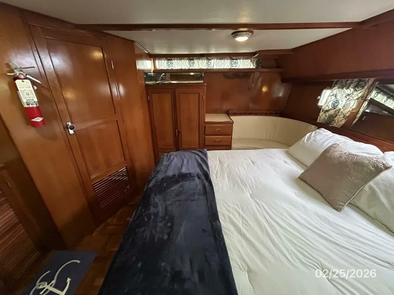 Slide: The Image of 42' Jefferson master stateroom starboard - 5959199